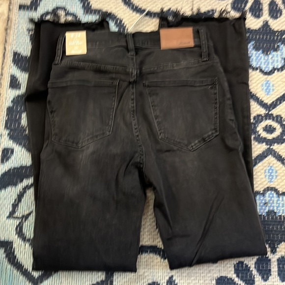 NWT Tall Cali Demi-Boot Jeans in Berkeley Black: Chewed-Hem Edition - Picture 6 of 10